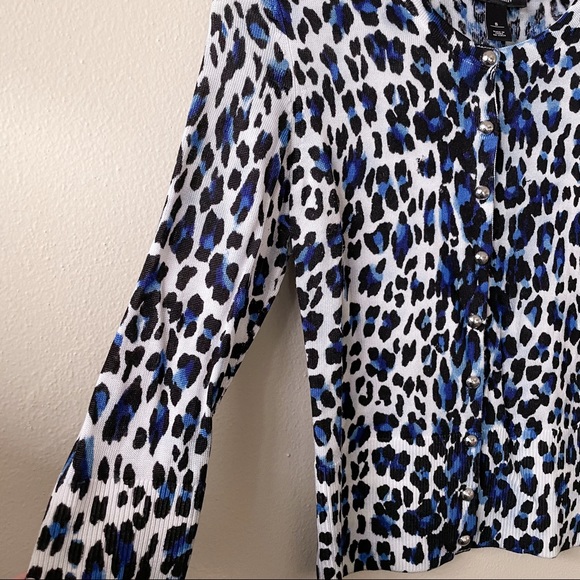 White House Black Market Button Up Leopard Blouse - Picture 2 of 13